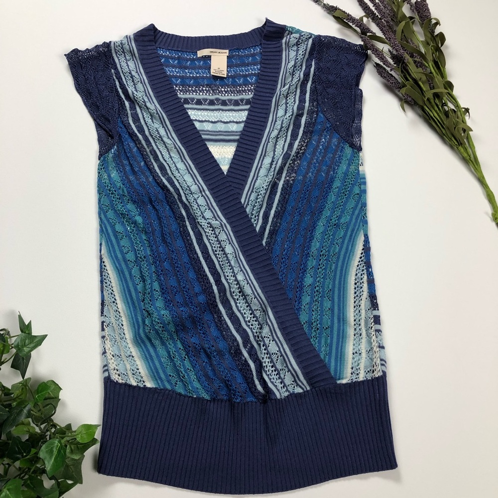 DKNY Blue Short Sleeve Sweater. Size M